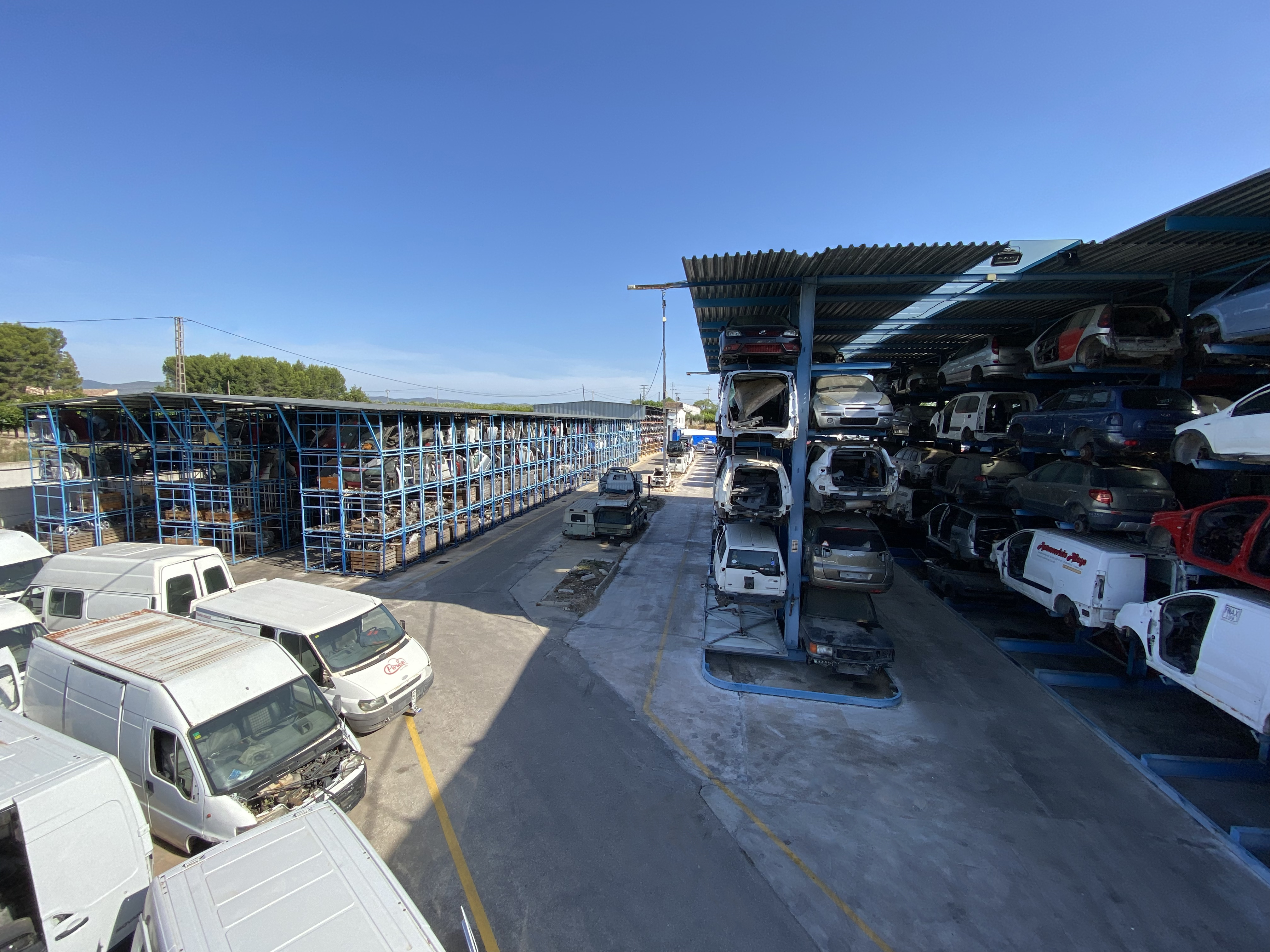 Instalaciones Desguace Desbox 24