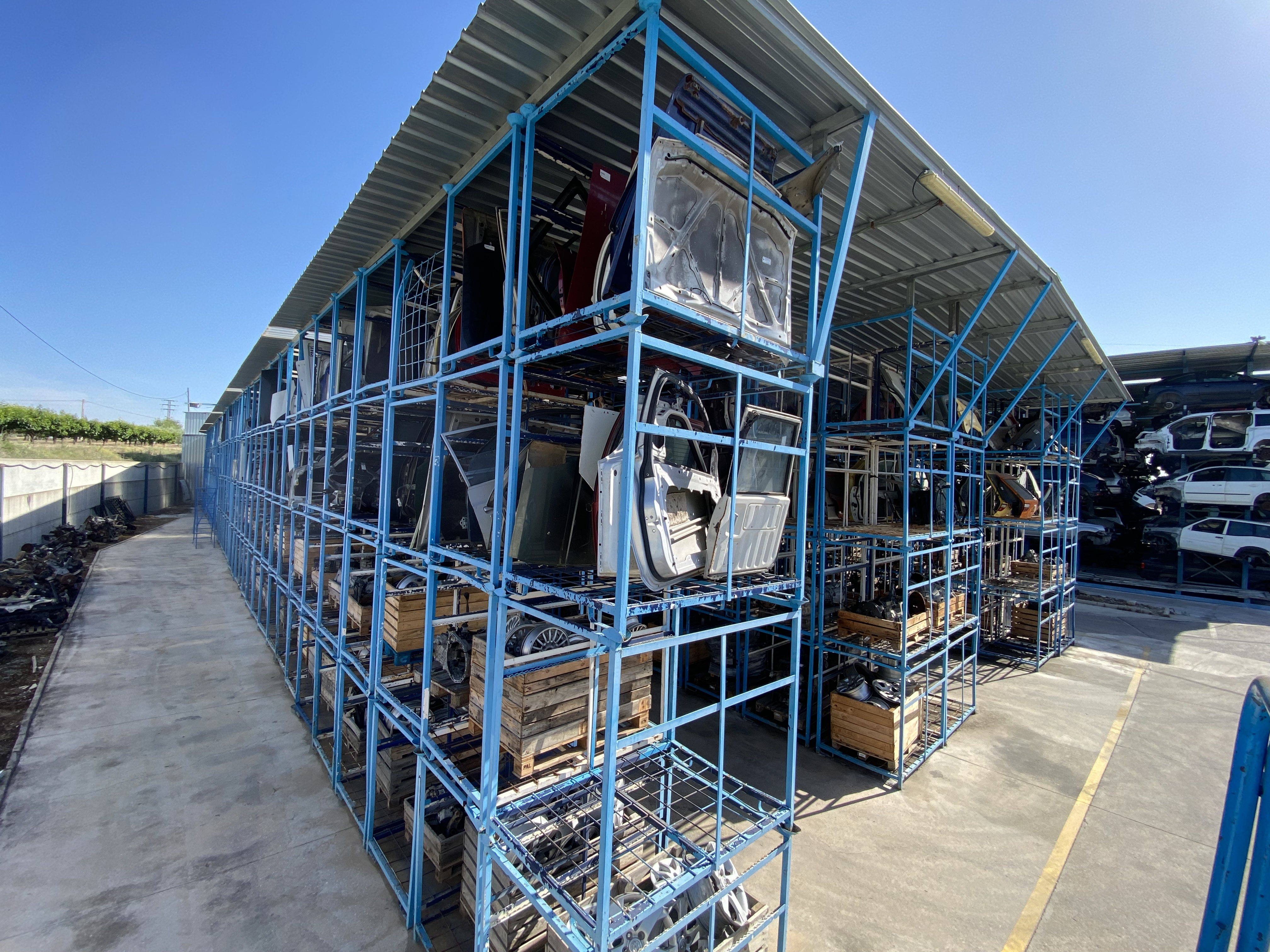 Instalaciones Desguace Desbox 25